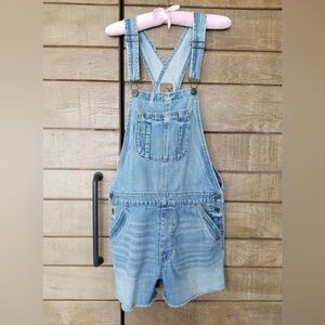 AMERICAN EAGLE TOMGIRL SHORT OVERALL 100% COTTON MEDIUM DISTRESSED JEANS DENIM